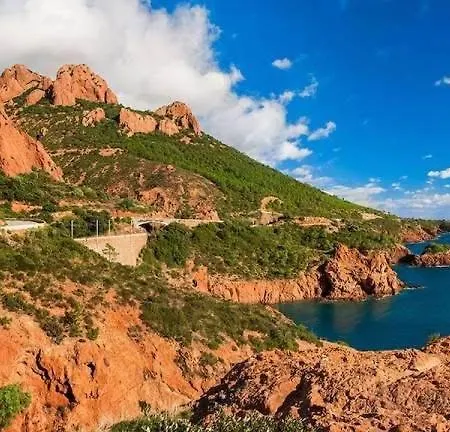 Sublime 5 étoiles T3-6 Pers-cap Esterel Vue Parking Appartement *